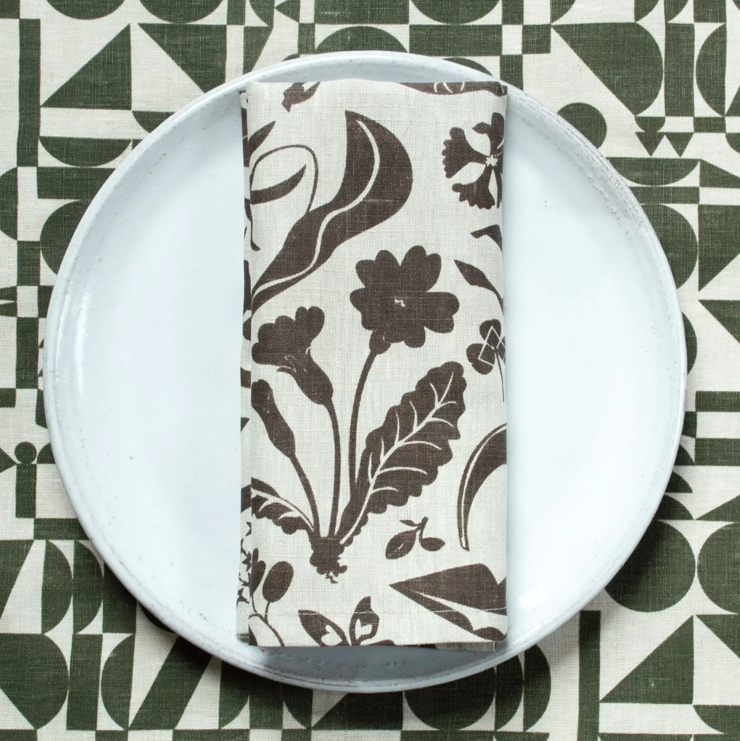 Sale A Pair Of Chocolate Wildflowers Linen Napkins Napkins